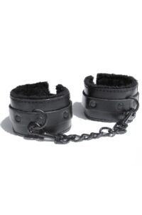 Sex and Mischief Shadow Fur Handcuffs - Black